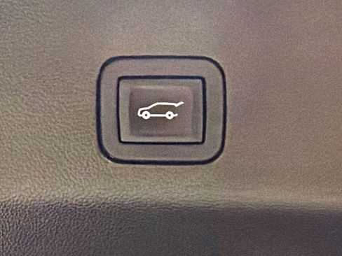Used 2021 GMC Yukon SLT AWD/4WD image 14