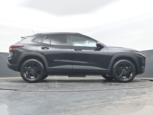 New 2026 Chevrolet Trax ACTIV FWD image 32