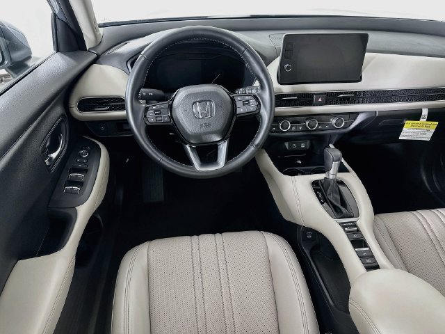 Certified 2026 Honda HR-V EX-L image 4