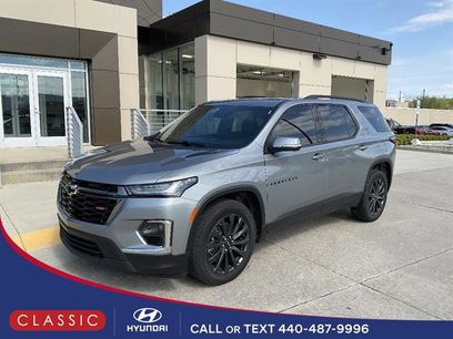 Used 2023 Chevrolet Traverse RS