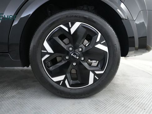 Used 2023 Kia Niro Wind FWD image 9