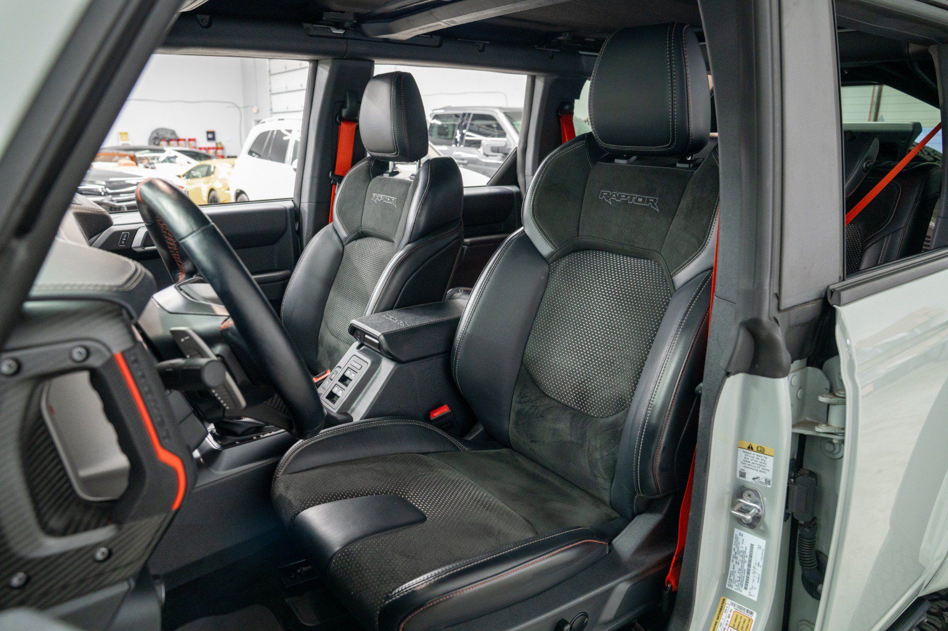 Used 2024 Ford Bronco Raptor w/ Interior Carbon Fiber Pack 6 AWD/4WD image 22