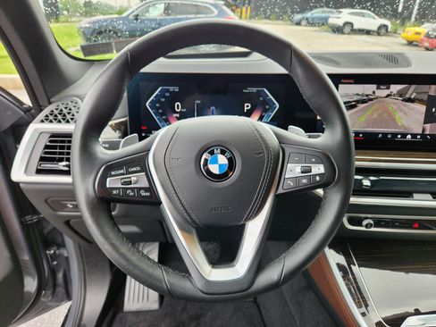 Used 2025 BMW X5 xDrive40i w/ Executive Package AWD/4WD image 18