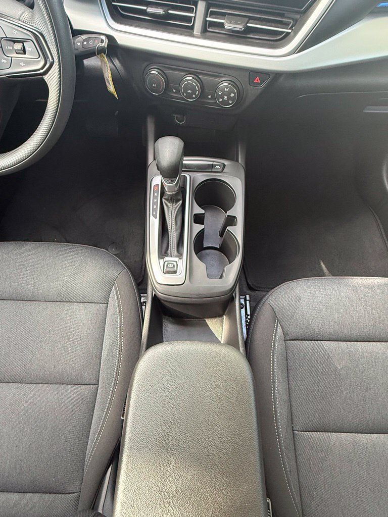 Used 2024 Chevrolet Trax LS w/ LS Convenience Package FWD image 20