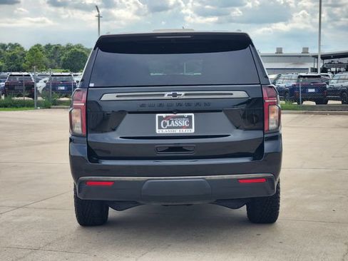Used 2022 Chevrolet Suburban Z71 w/ Luxury Package AWD/4WD image 6