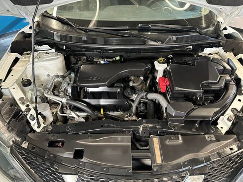 Used 2017 Nissan Rogue Sport SV AWD/4WD image 23