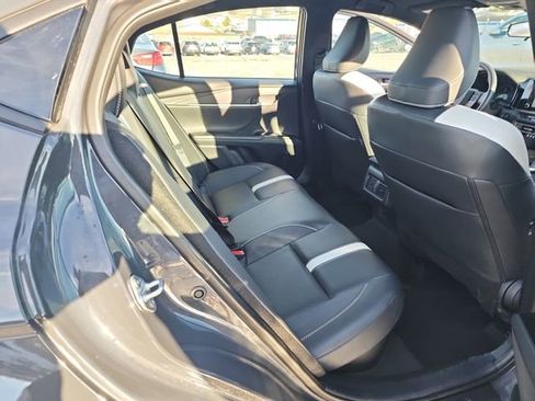 Used 2025 Toyota Camry SE image 10