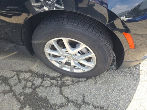 Used 2024 Chevrolet Equinox LT AWD/4WD image 5