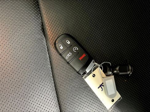 Used 2019 Dodge Charger SRT Hellcat w/ Harman/Kardon Audio Group RWD image 29