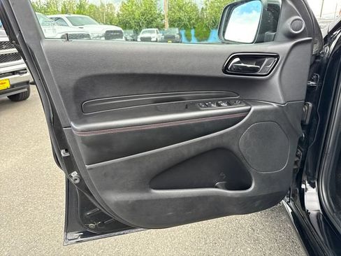 Used 2025 Dodge Durango GT AWD/4WD image 16