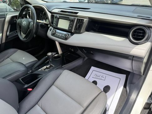 Used 2014 Toyota RAV4 Limited FWD image 41