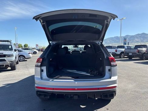 Used 2025 Volkswagen Atlas Cross Sport SEL R-Line AWD/4WD image 26