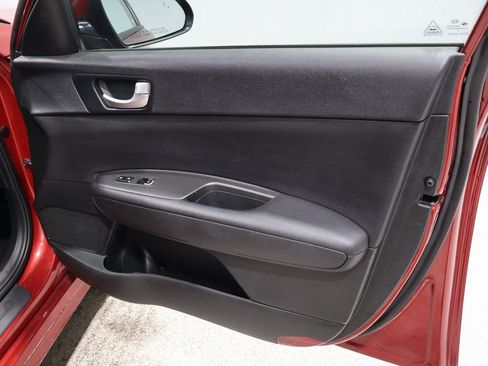 Used 2018 Kia Optima S image 25