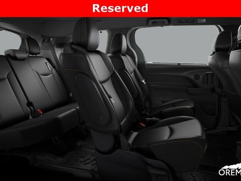 New 2026 Toyota Sienna XLE Woodland Edition image 15