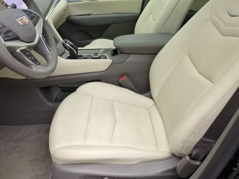 Certified 2024 Cadillac XT5 Premium Luxury w/ Technology Package AWD/4WD image 21