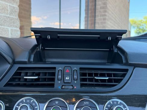 Used 2011 BMW Z4 sDrive35i image 58