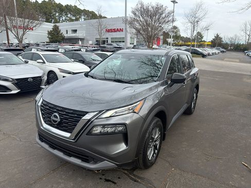 Certified 2023 Nissan Rogue S image 3