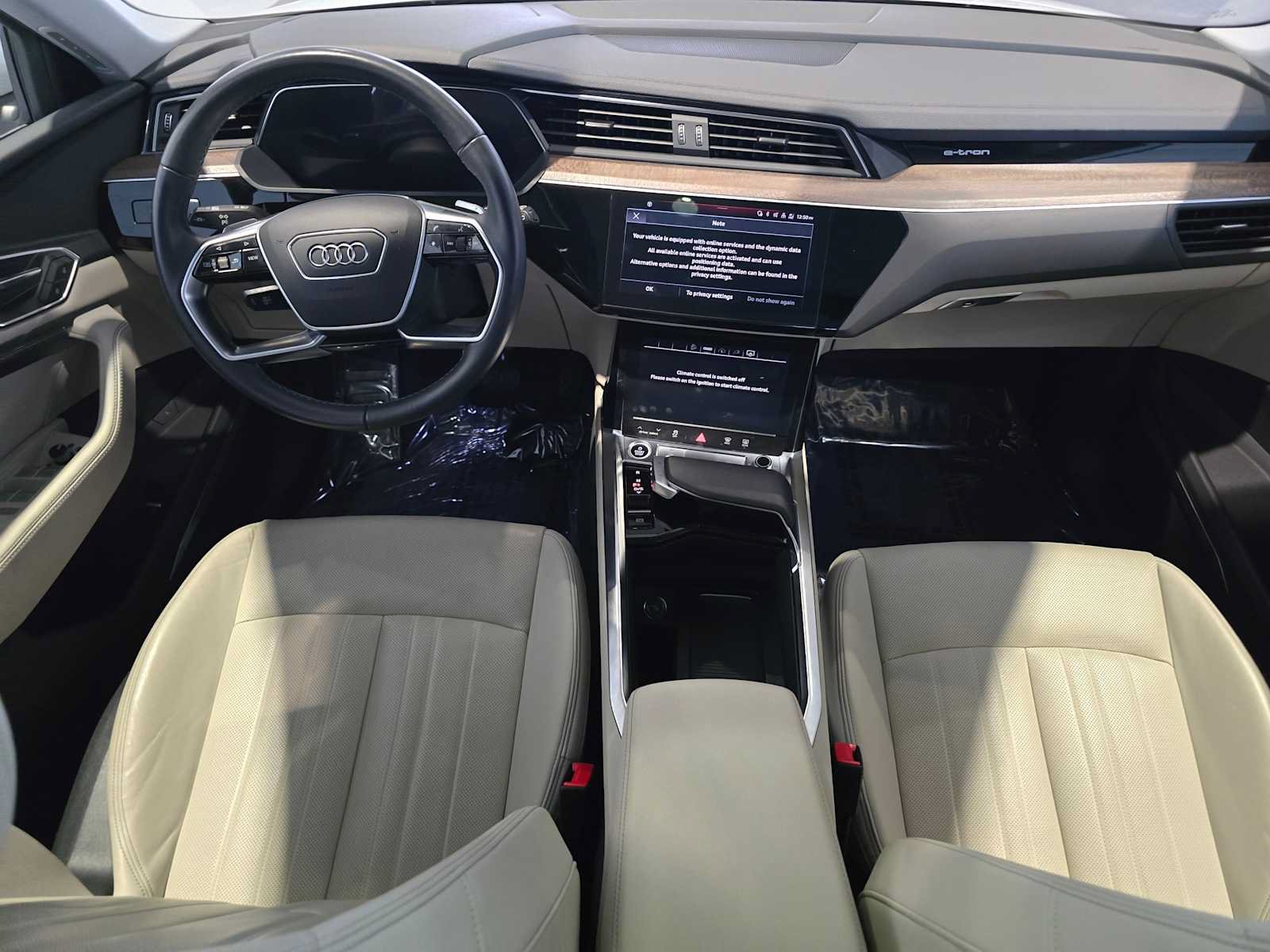 Used 2024 Audi Q8 e-tron Premium Plus w/ Premium Plus Package AWD/4WD image 19