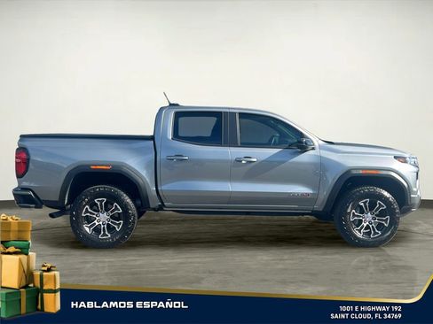 Certified 2025 GMC Canyon AT4 image 8