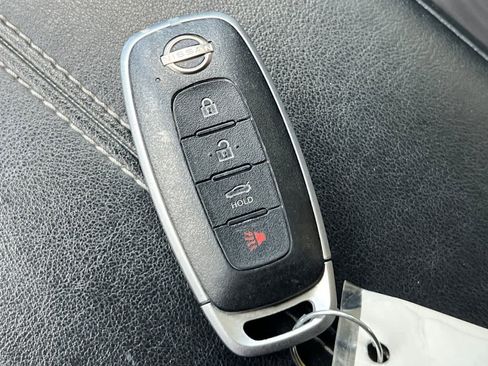 Used 2025 Nissan Sentra SV FWD image 27