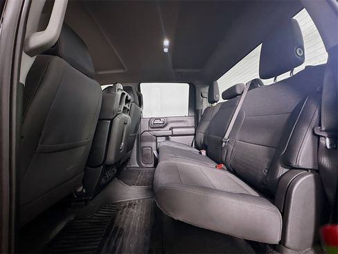 Used 2025 Chevrolet Silverado 2500 Custom w/ Custom Value Package image 17