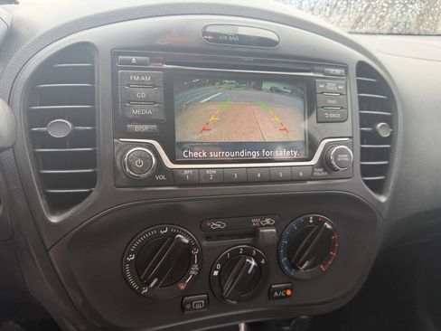 Used 2015 Nissan Juke S AWD/4WD image 22