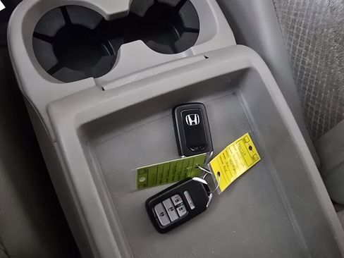 Used 2015 Honda Odyssey EX image 20