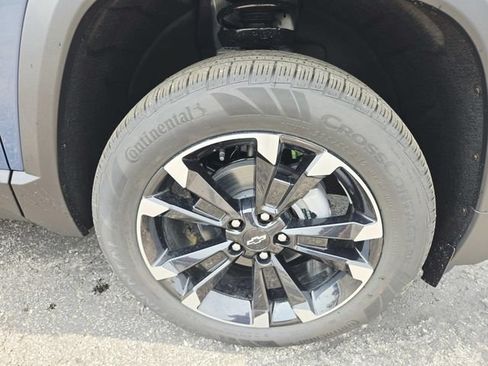 New 2027 Chevrolet Equinox RS FWD image 17