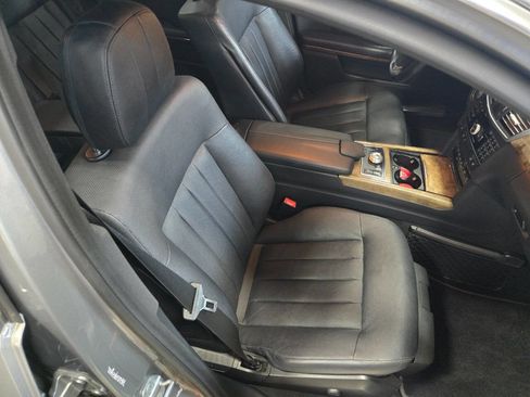 Used 2011 Mercedes-Benz E 550 Sedan image 18