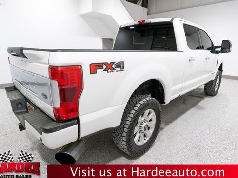 Used 2017 Ford F250 Platinum w/ Platinum Ultimate Package image 5