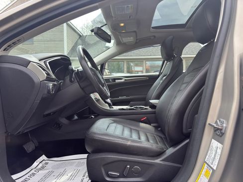 Used 2015 Ford Fusion SE w/ Equipment Group 202A AWD/4WD image 19