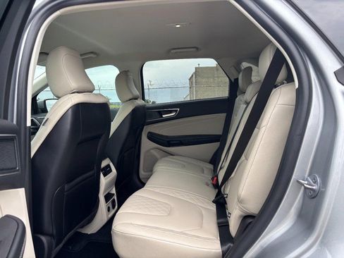 Used 2023 Ford Edge Titanium AWD/4WD image 13