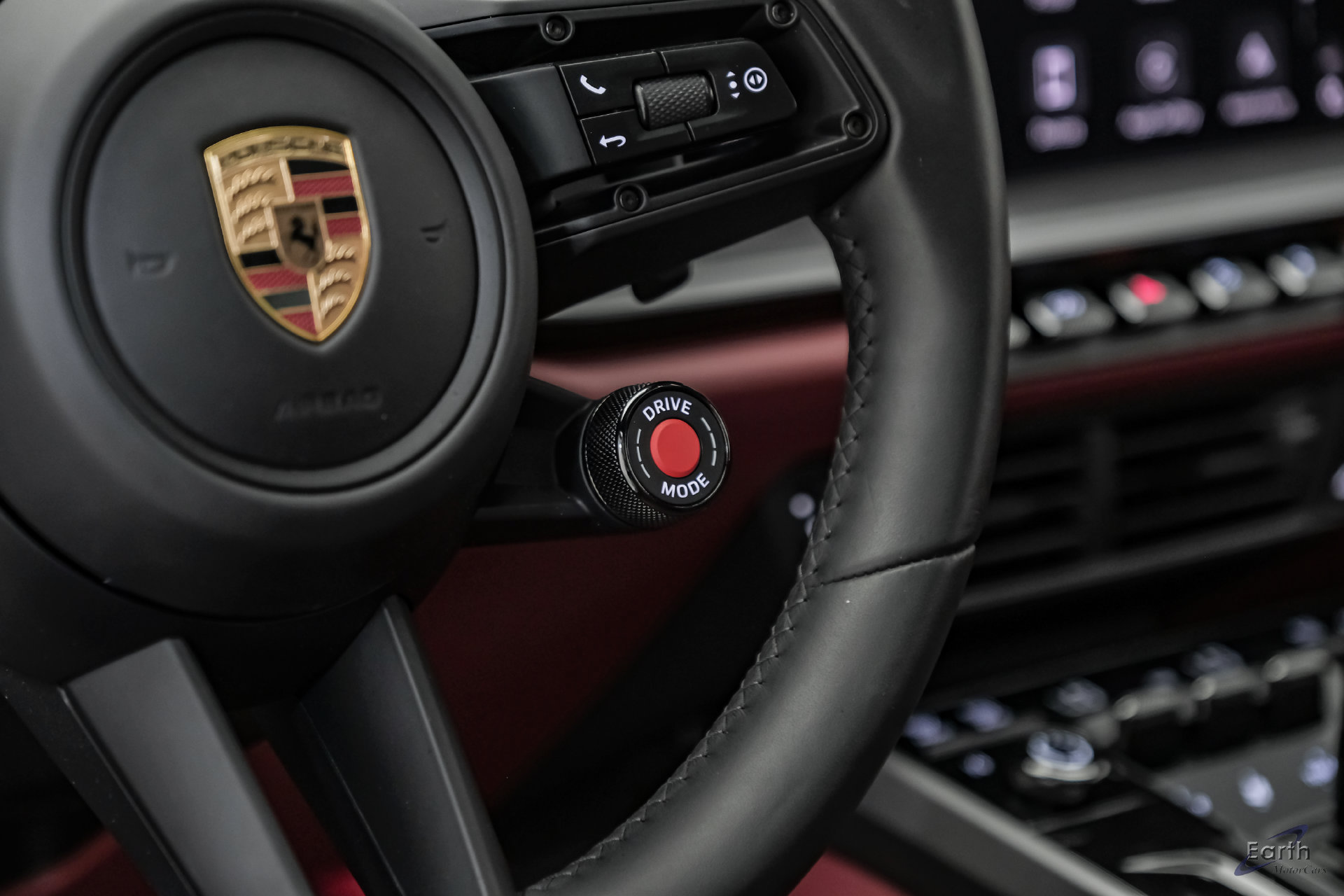 Used 2025 Porsche 911 Carrera S RWD image 41