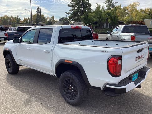 New 2026 GMC Canyon Elevation w/ Convenience Package image 7