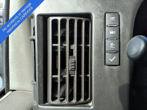 Used 2018 Chevrolet Express 3500 w/ Driver Convenience Package image 29