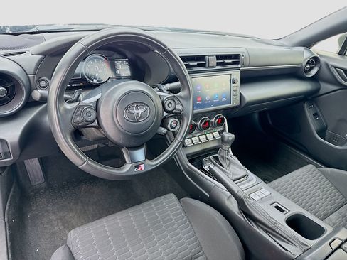 Used 2024 Toyota GR86 RWD image 13