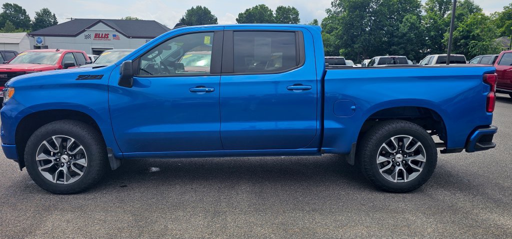 Certified 2023 Chevrolet Silverado 1500 RST w/ Z71 Off-Road Package AWD/4WD image 4