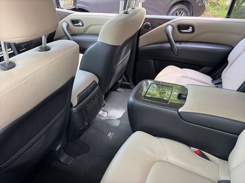 Certified 2024 INFINITI QX80 Premium Select w/ Cargo Package AWD/4WD image 6
