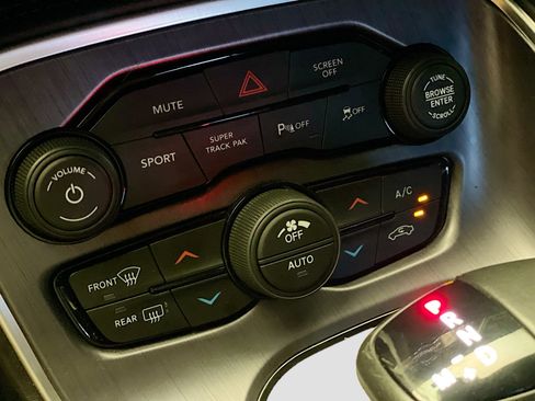 Used 2018 Dodge Challenger R/T Scat Pack image 12