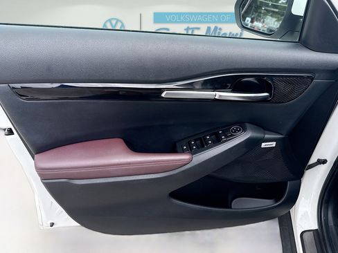 Used 2023 Kia Seltos SX image 20