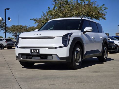 New 2026 Kia EV9 Light image 2
