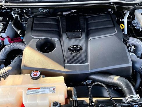 Used 2022 Toyota Tundra SR5 RWD image 33