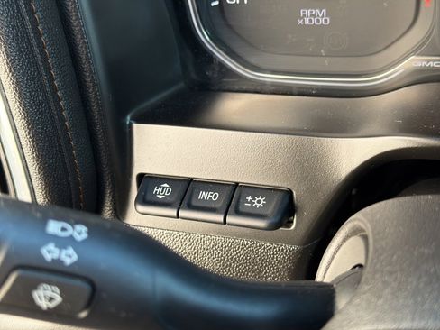 Used 2019 GMC Sierra 1500 AT4 w/ AT4 Premium Package image 22