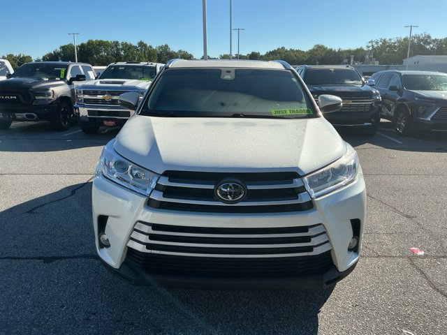 Used 2019 Toyota Highlander XLE FWD image 5