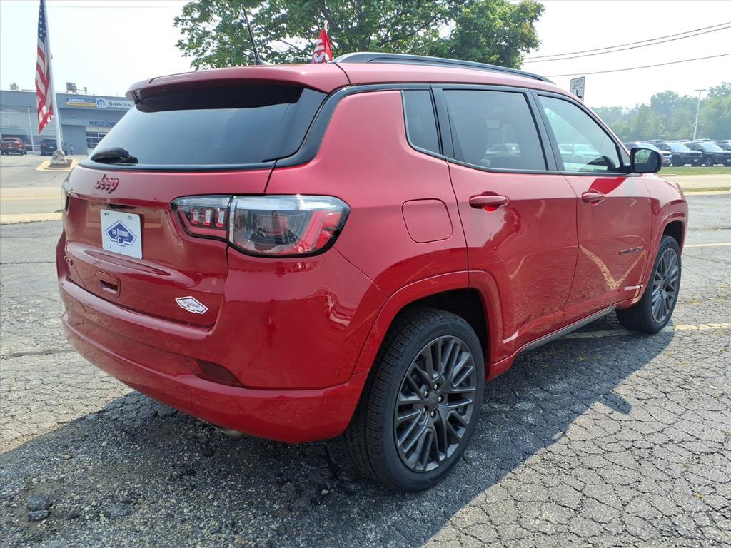 Used 2022 Jeep Compass Limited AWD/4WD image 7