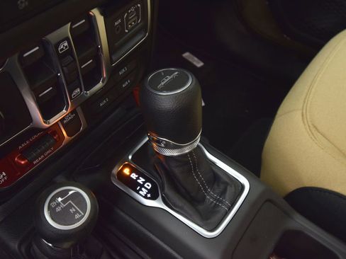 New 2026 Jeep Gladiator Willys AWD/4WD image 27