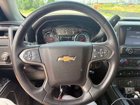 Used 2018 Chevrolet Silverado 1500 LT w/ Texas Edition RWD image 9