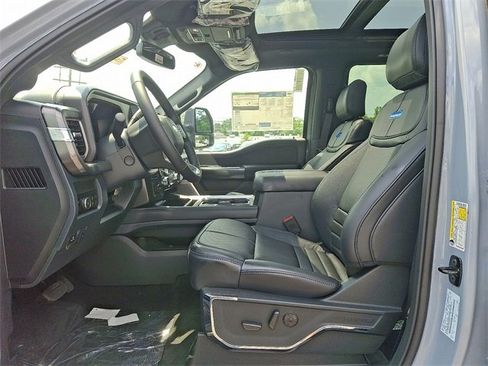 New 2025 Ford F250 Platinum image 6