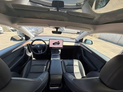 Used 2023 Tesla Model Y Long Range AWD/4WD image 9
