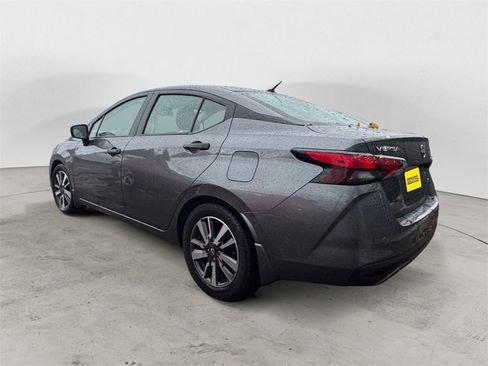 Used 2023 Nissan Versa S w/ S Plus Package image 2